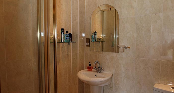 Master Bedroom En-Suite